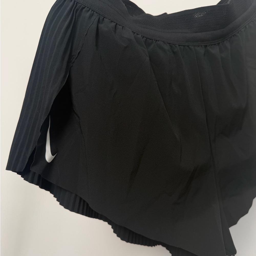 Nike shorts - Picture 3 of 7